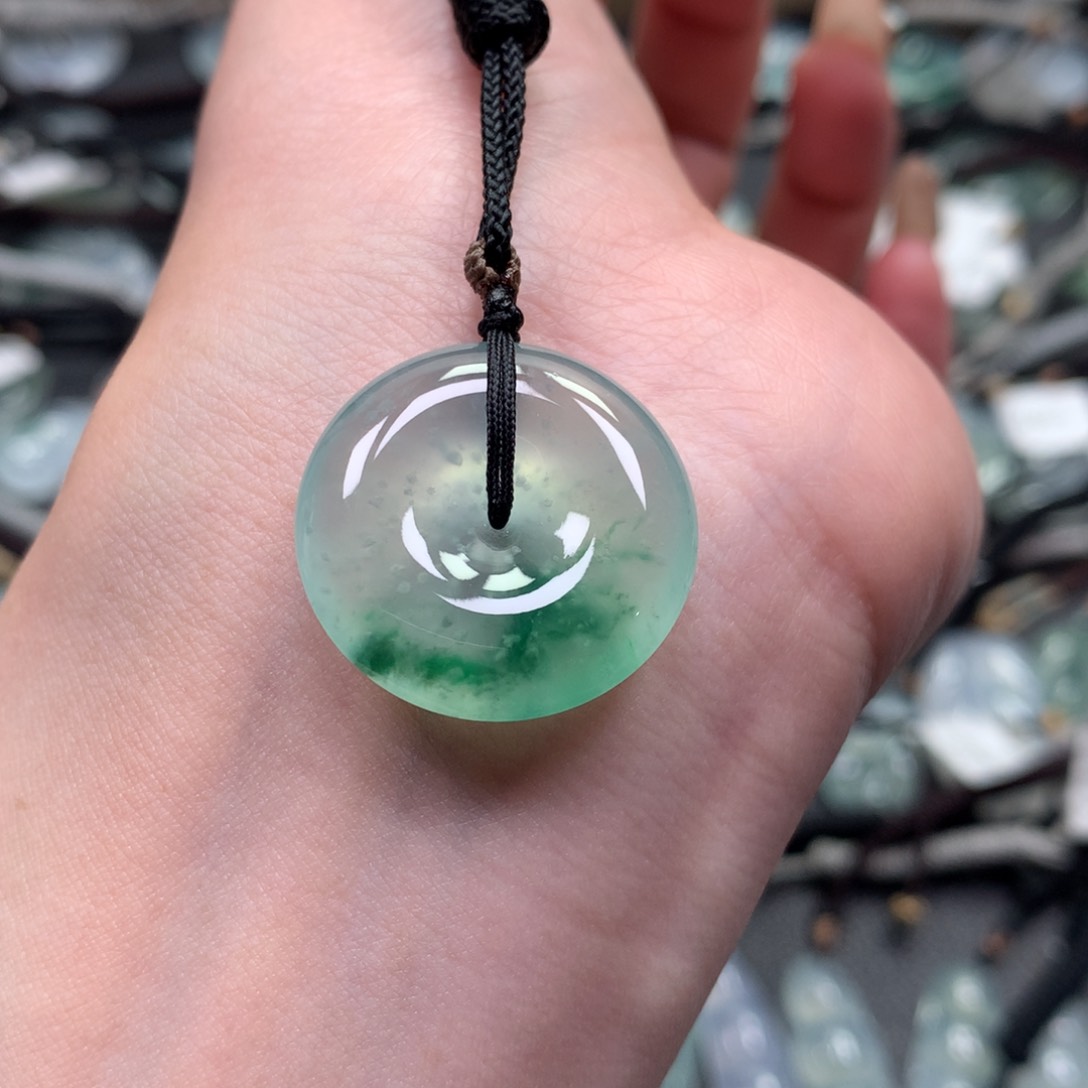 翡翠颈饰未镶嵌00000000000