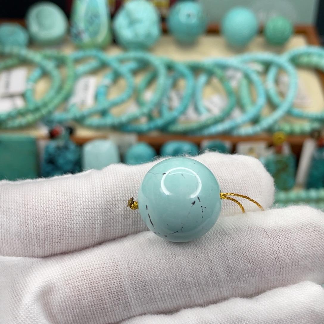 绿松石未镶嵌挂件