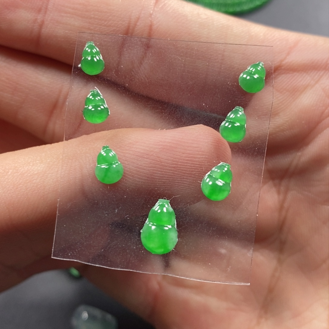 翡翠挂件未镶嵌翡翠珠宝翡翠珠宝