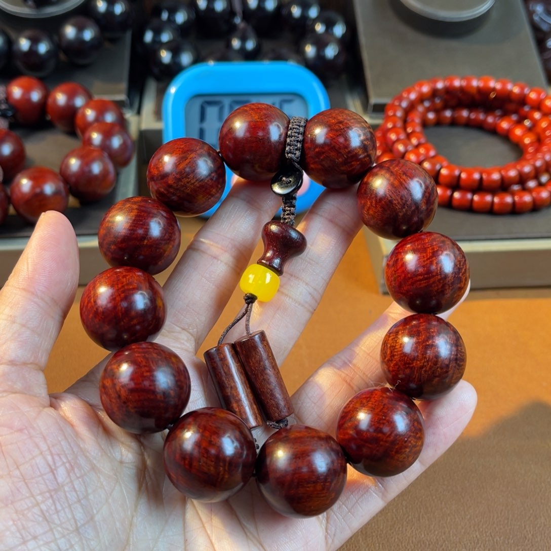 潦***画檀香紫檀（小叶紫檀）