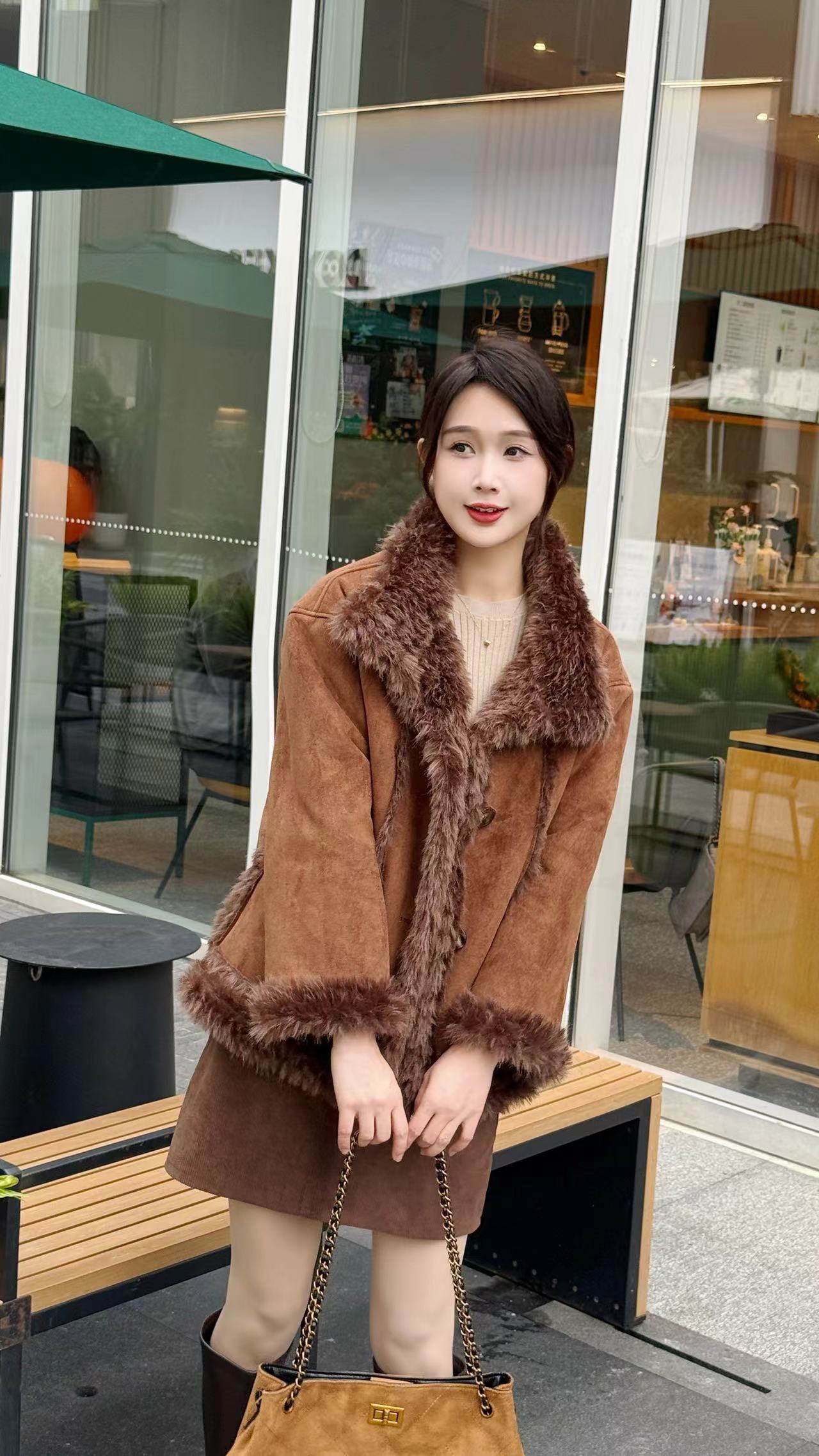 2025新款韩系高级感绒皮毛一体外套冬季上衣小香风重工