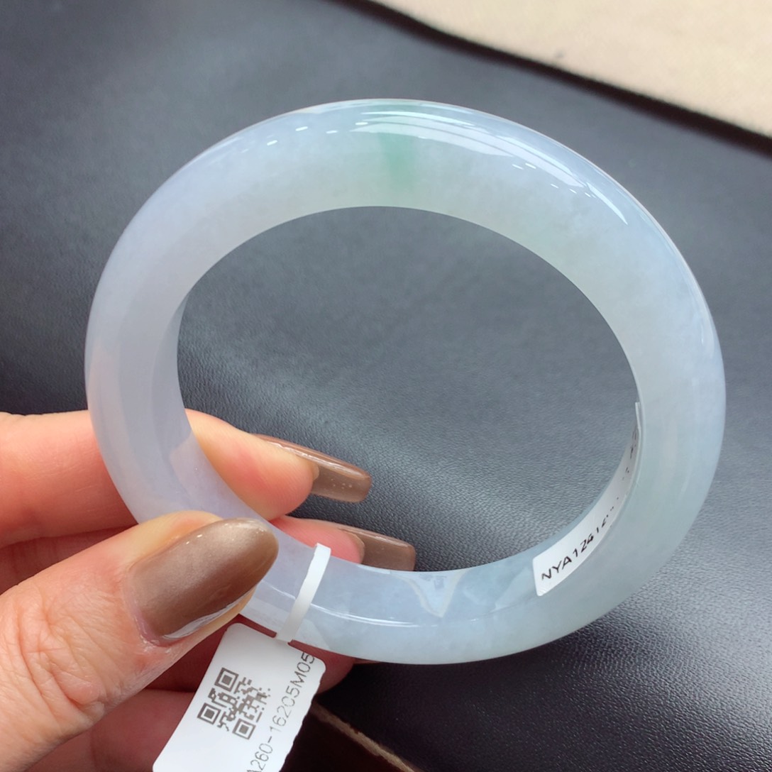 翡翠手镯未镶嵌缅甸翡翠手镯