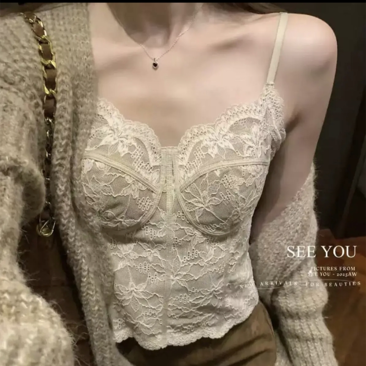 原版2025爆款法式吊带背心女秋冬带胸垫蕾丝内搭保暖打底上衣