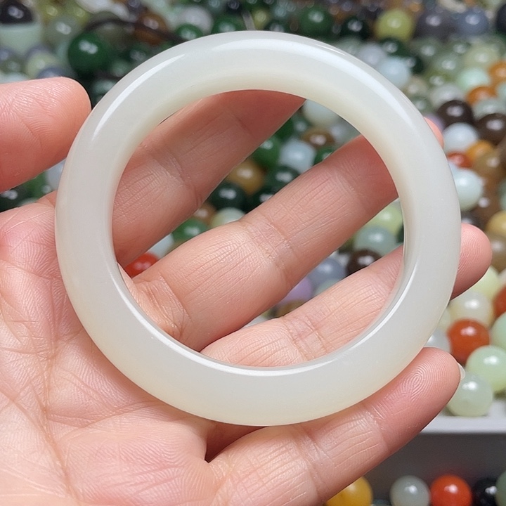 未镶嵌和田玉车挂