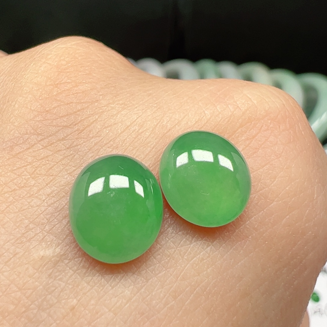 翡翠未镶嵌耳饰蛋面