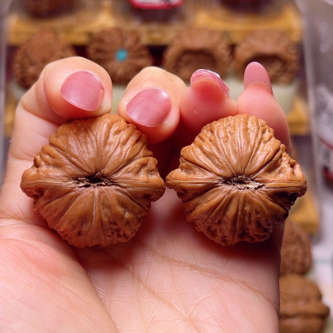 文玩核桃吊坠35尺铁锤妹