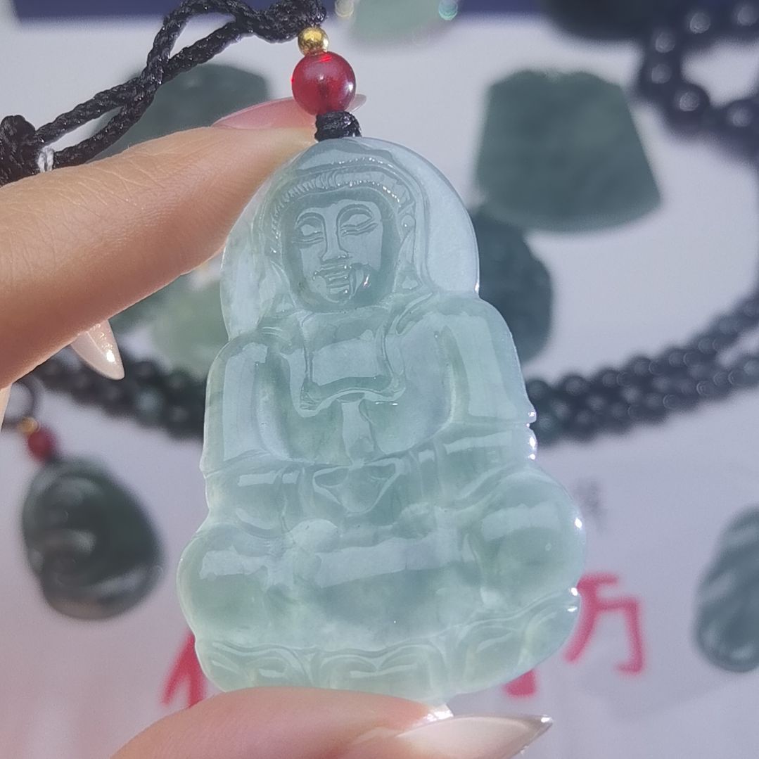 翡翠颈饰未镶嵌天然的A货翡翠多样性发货