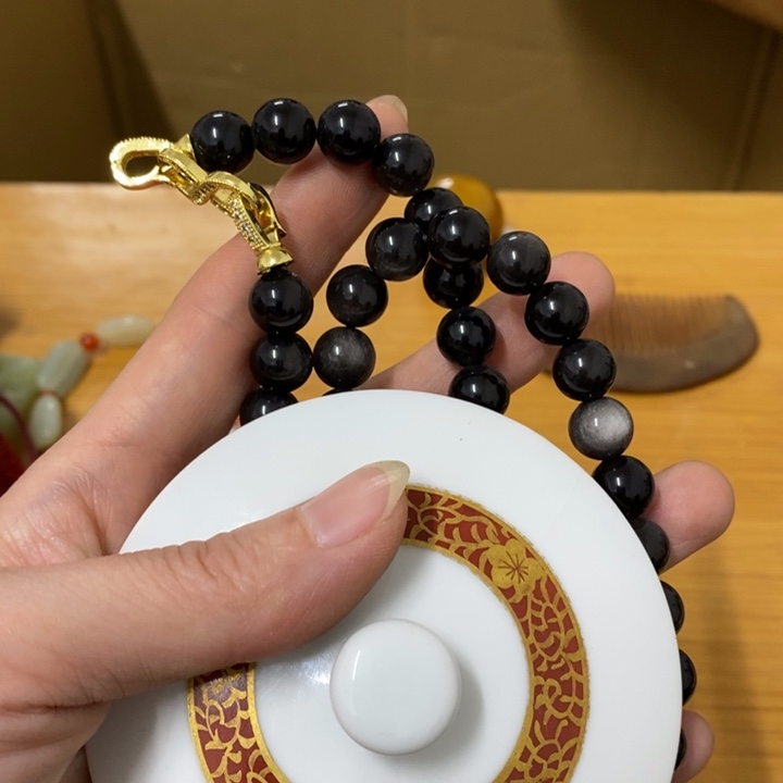 瓷片哈中古工艺品一件