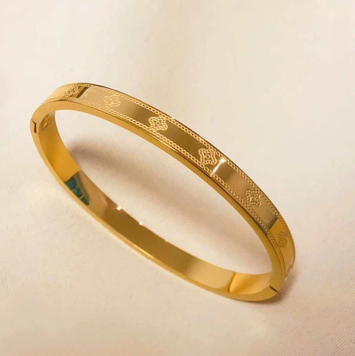 四叶草手镯YL640