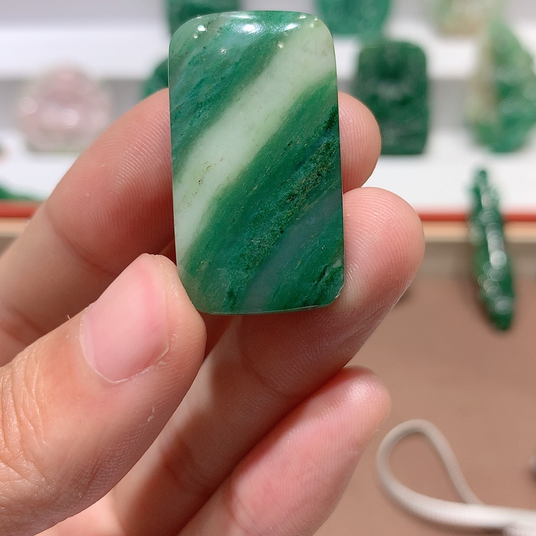 独山玉挂件未镶嵌