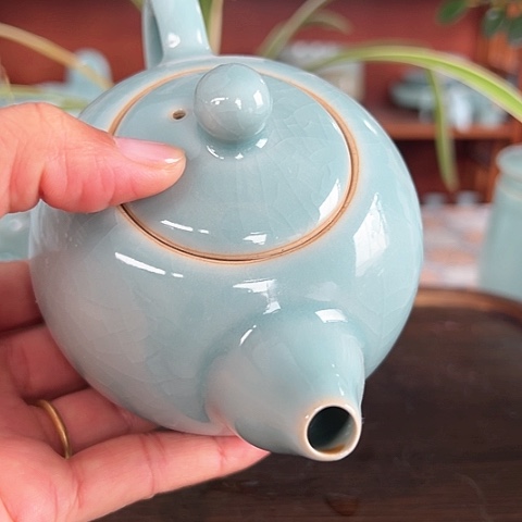 瓶汝瓷西施壶微瑕