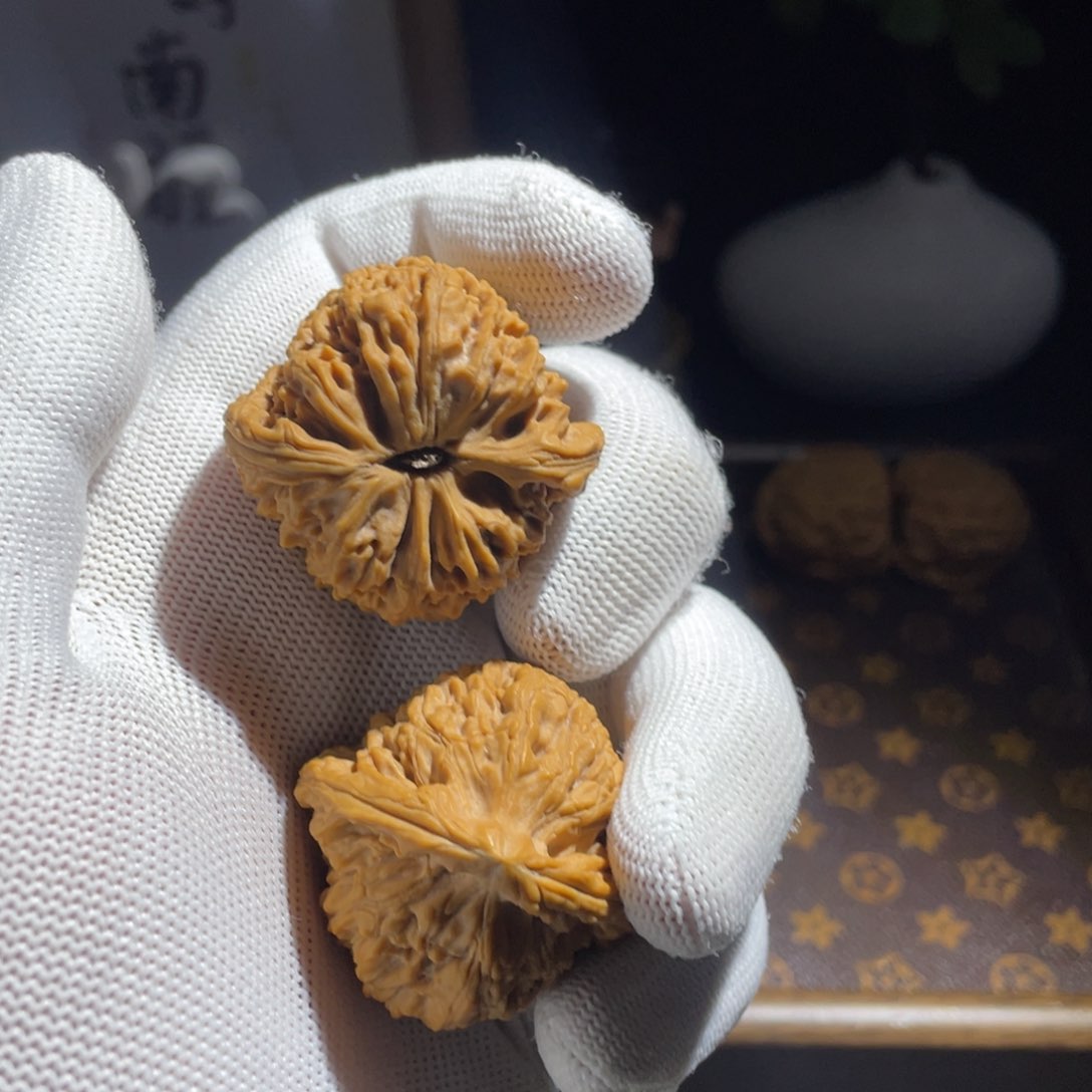 文玩核桃吊坠老*核桃