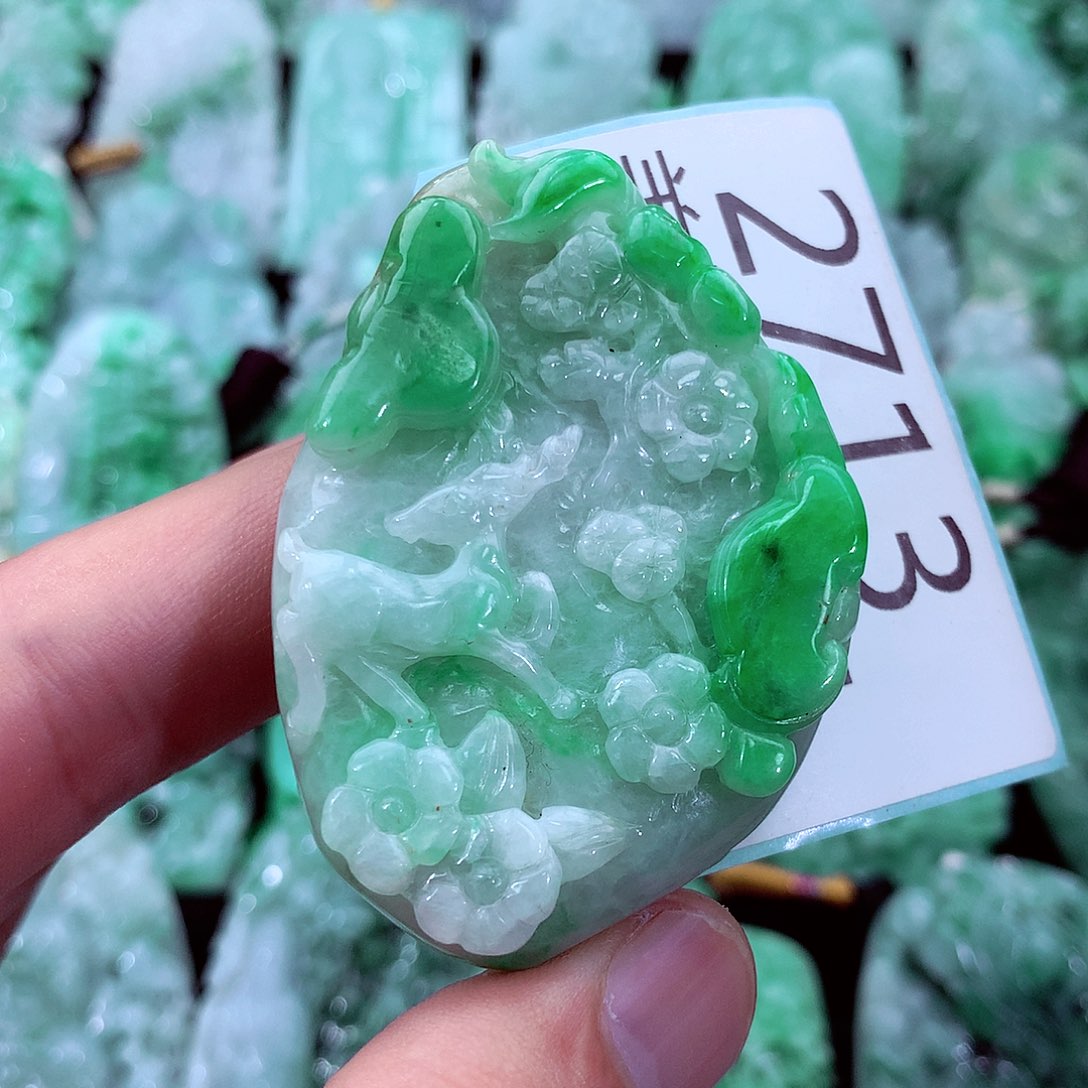 翡翠未镶嵌吊坠(不含链)