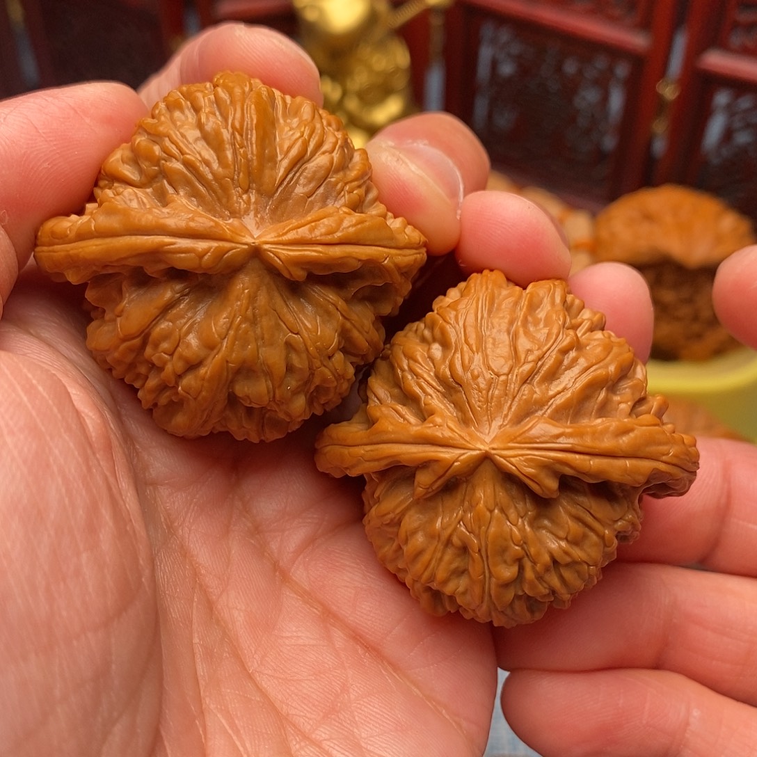 文玩核桃把件毕业精品肉球白狮子43.9尺