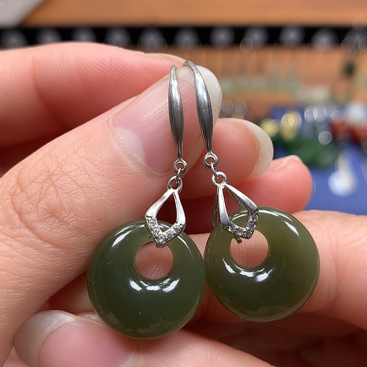 和田玉银S925镶嵌耳饰平安扣15.7左右湖水绿