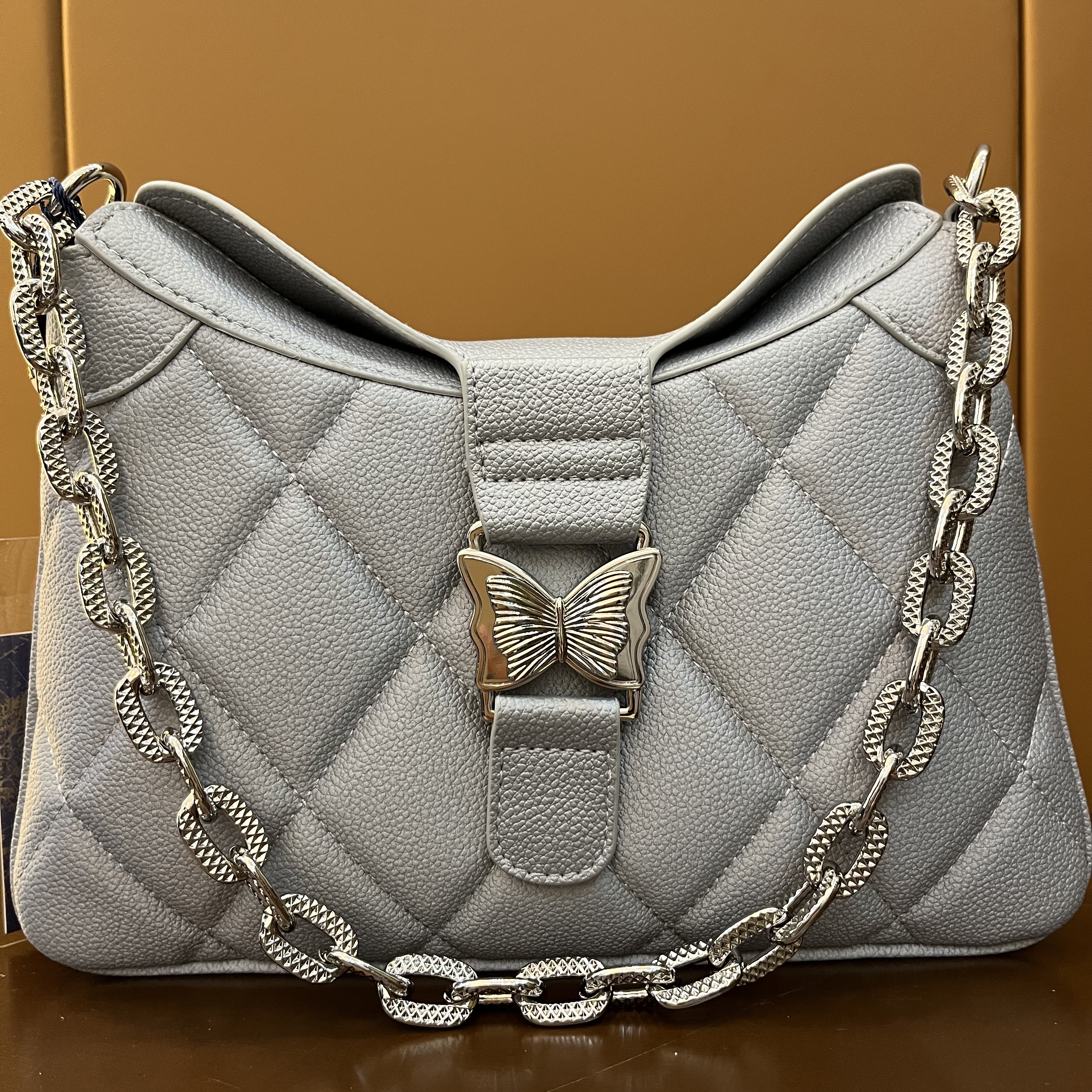 2025年新款枕头包单肩斜挎包6036-1银色高档女士包库存一单拼手速