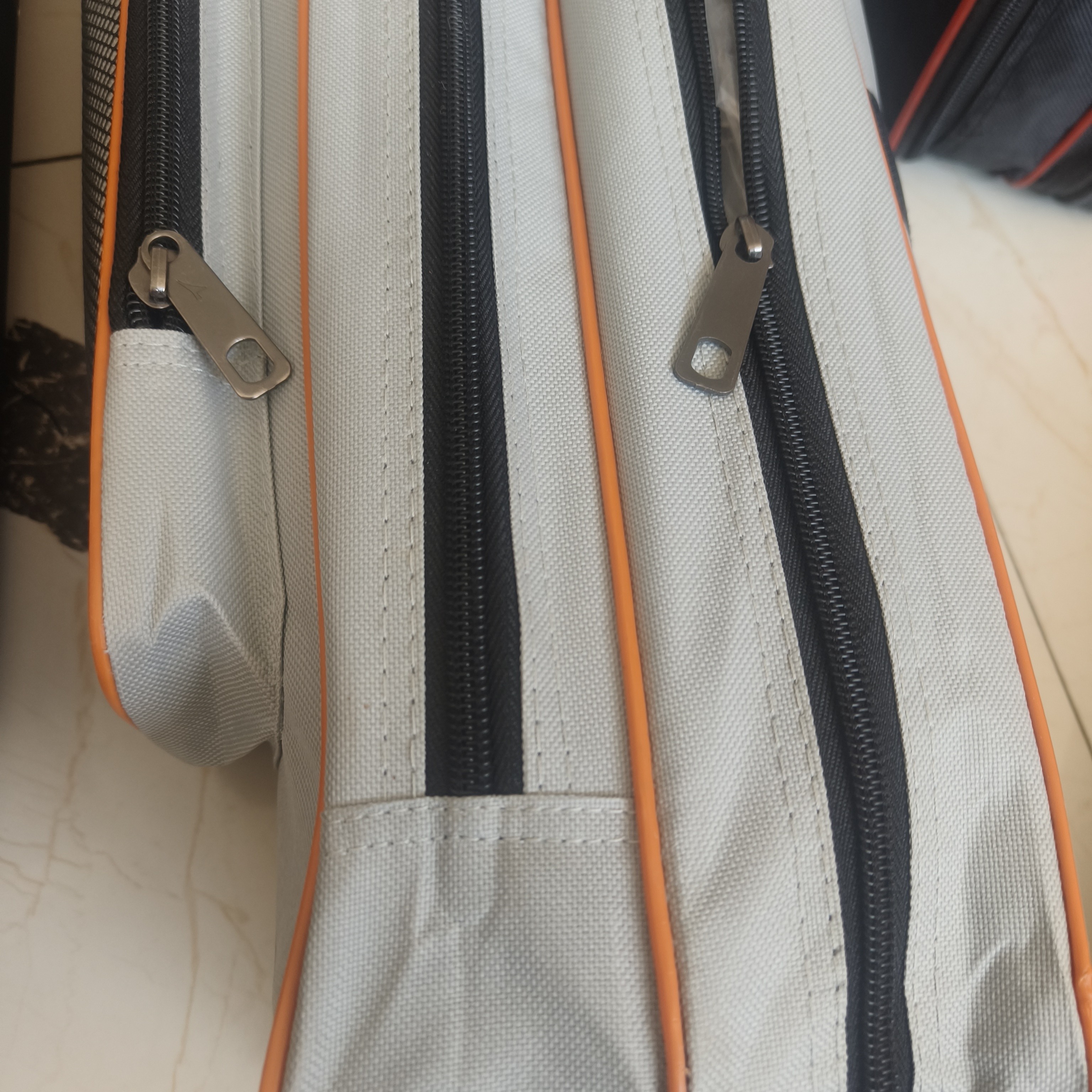 微瑕80厘米二层直渔具包颜色随机渔具包