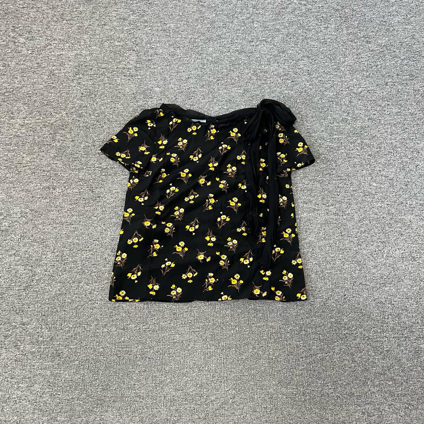 99新 Prada/普拉达 Prada 真丝碎花短袖