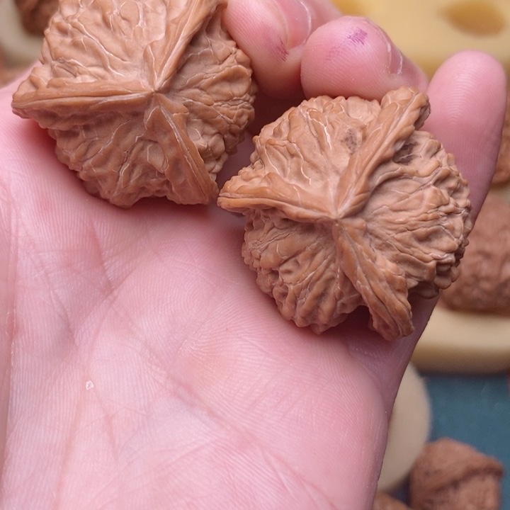 文玩核桃把件39全品球体盘山公子帽三棱正奔