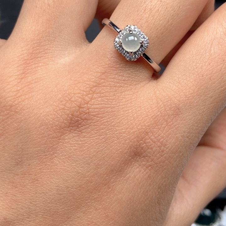 翡翠未镶嵌戒指戒指