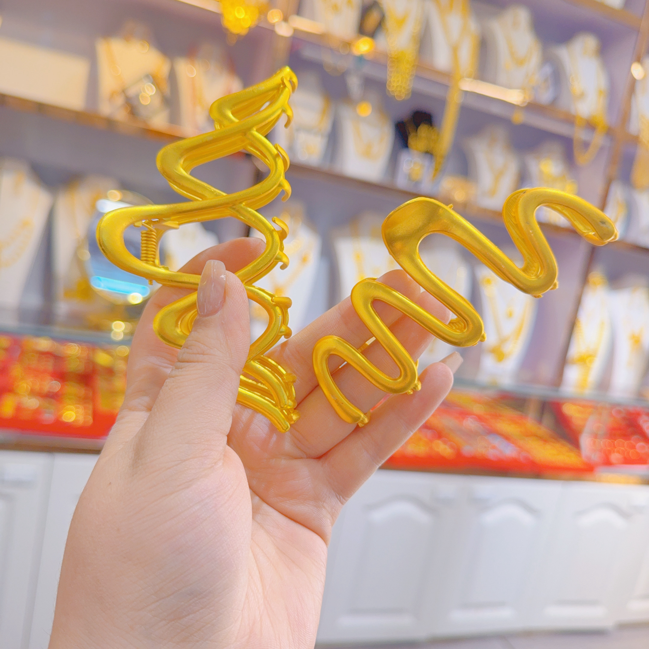 货号7018铜合金时尚ins小抓夹网红发卡气质子两种颜色爆款发夹