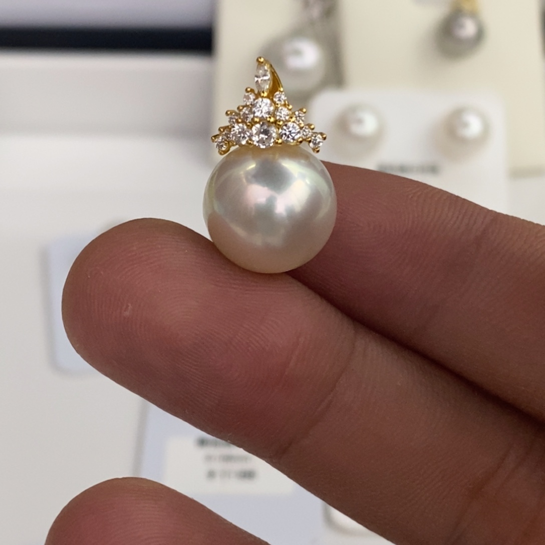 银S925镶嵌海水珍珠吊坠