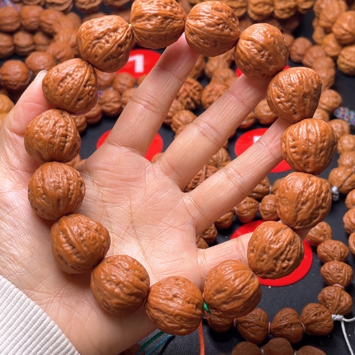 文玩核桃吊坠灯笼