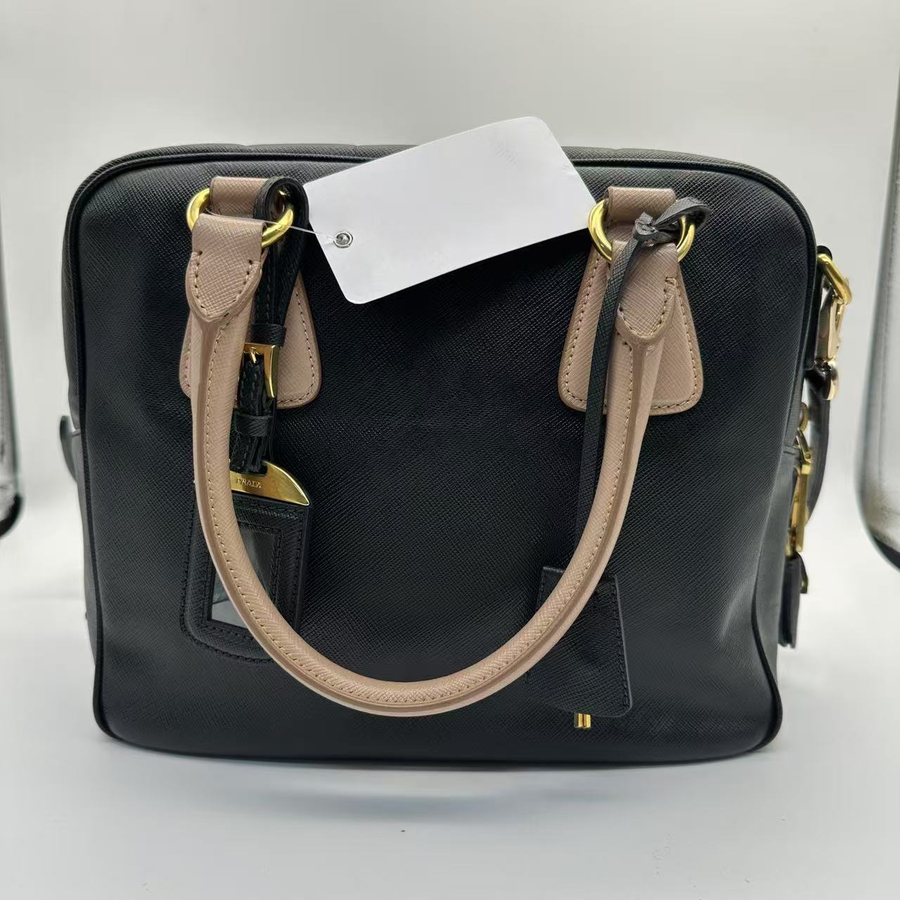 95新 Prada/普拉达 普拉达黑色手提斜挎包