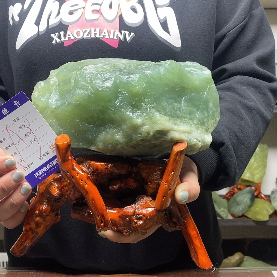 蛇纹石玉合金珠宝奇石