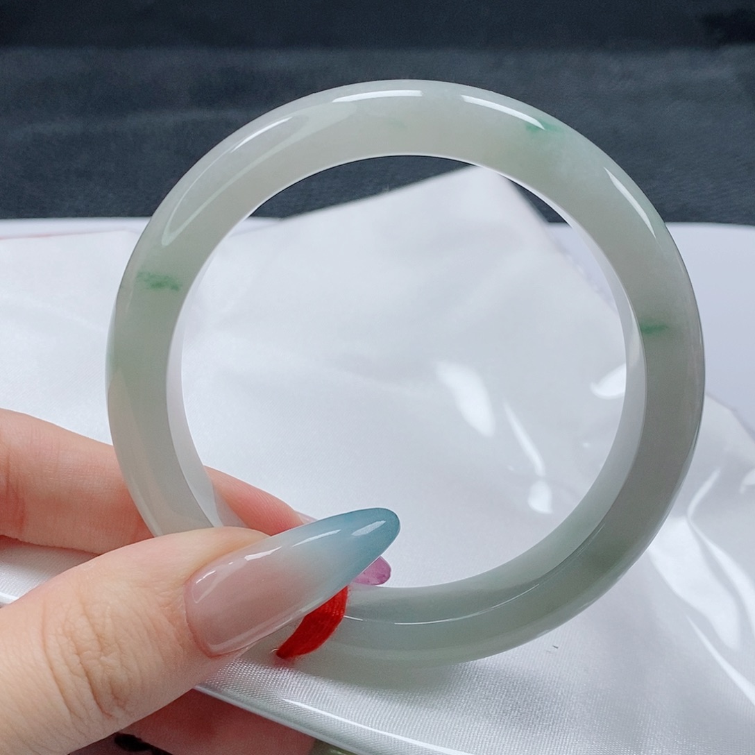 【闪购商品】未镶嵌手镯翡翠304号