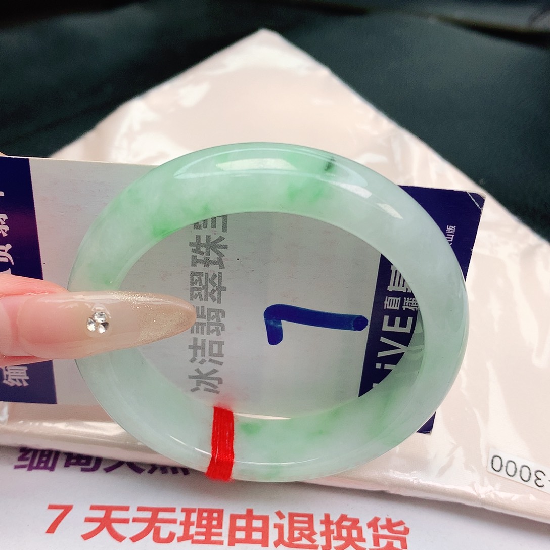 翡翠手镯未镶嵌缅甸天然a货翡翠手镯