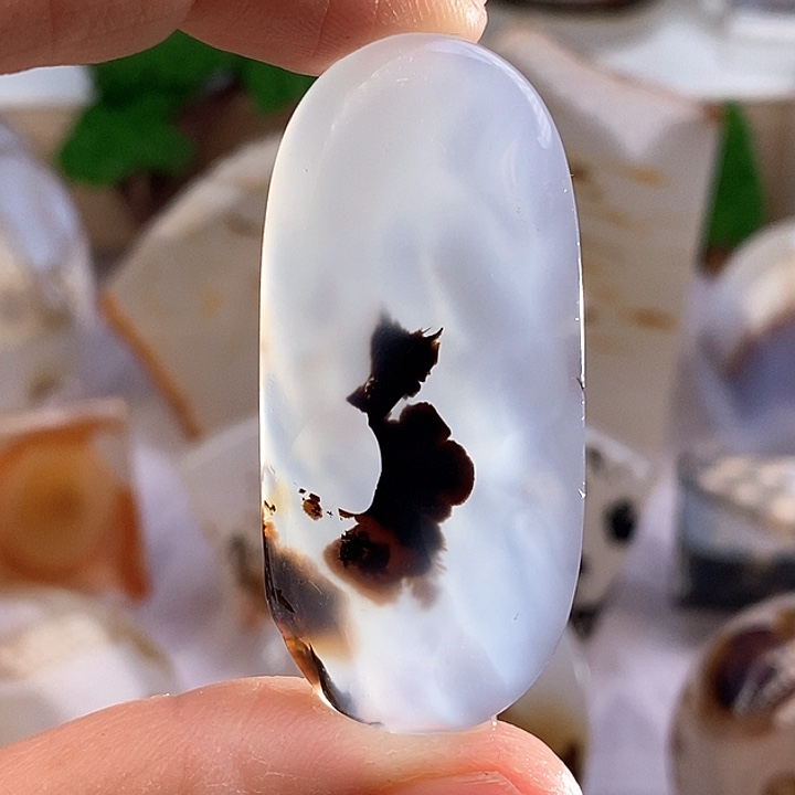 玛瑙/玉髓颈饰未镶嵌