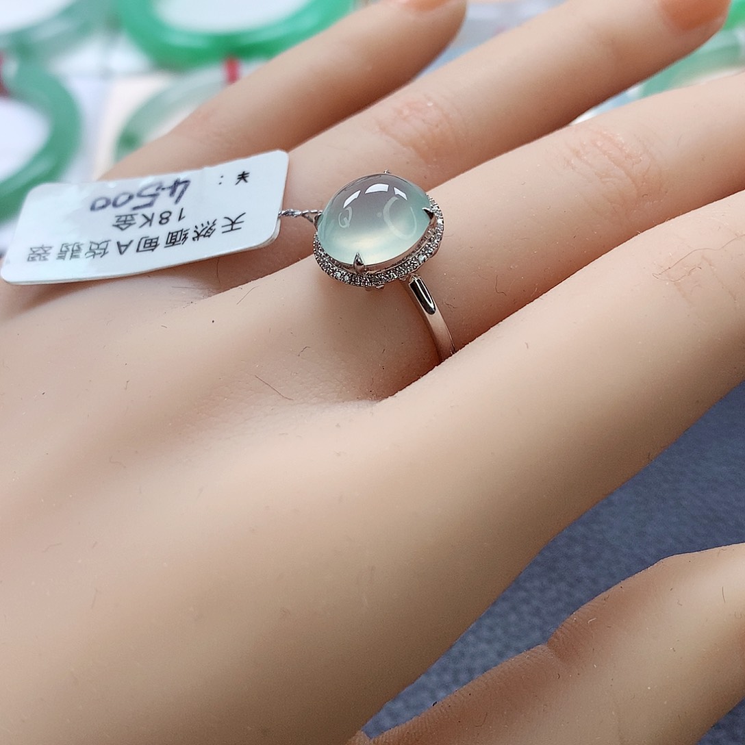 翡翠戒指18K金镶嵌白冰戒指