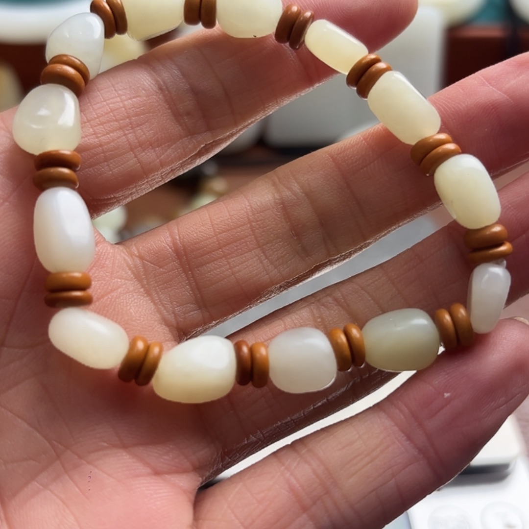 和田玉未镶嵌手链