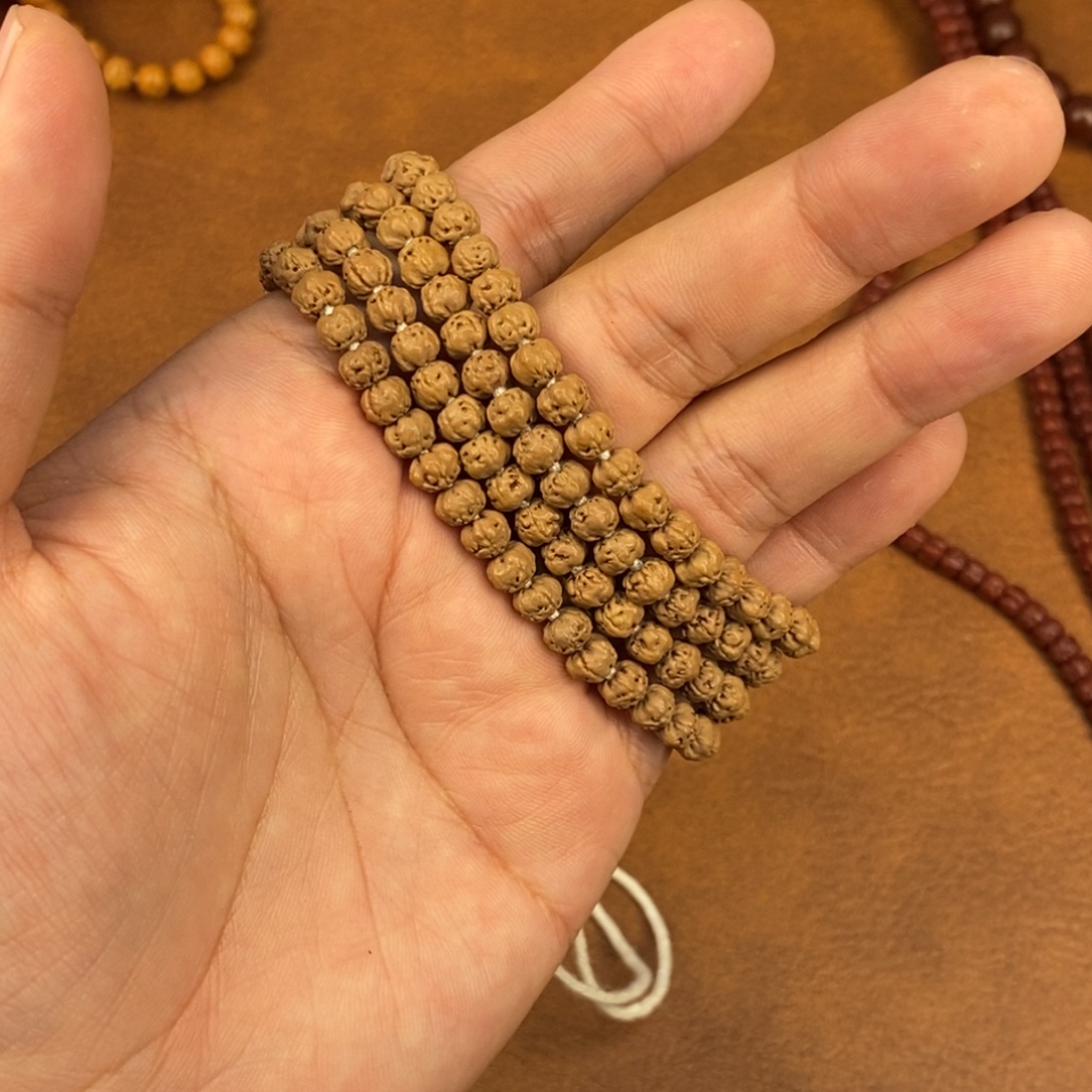 爱***孩吊坠金刚菩提佛手