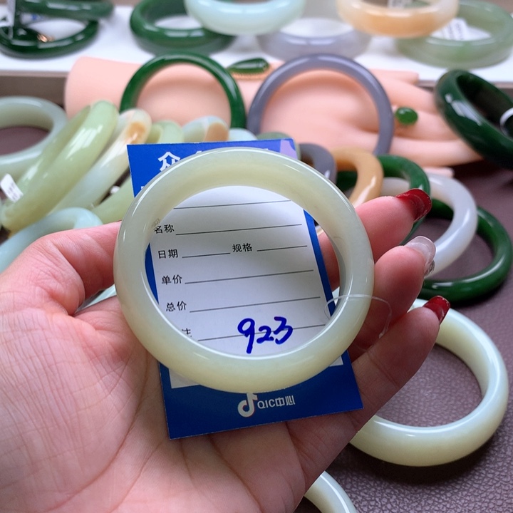 和田玉手镯55未镶嵌