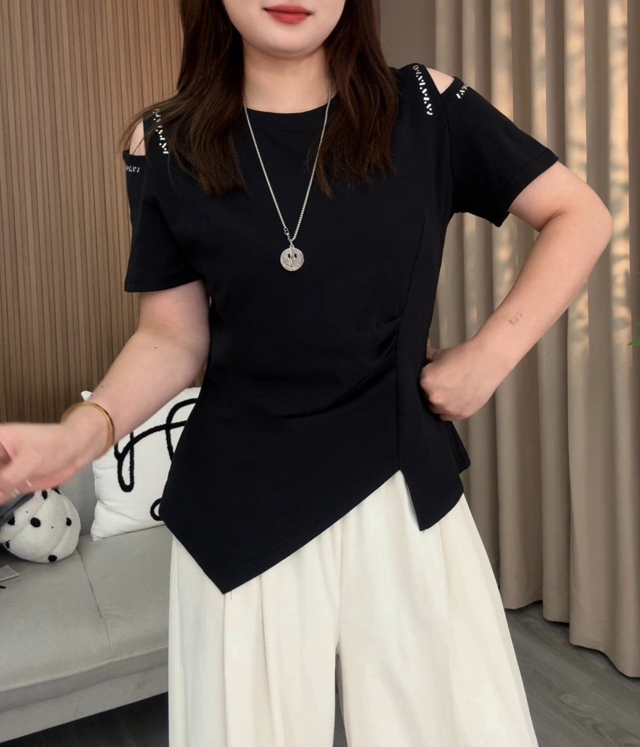 【依依1】2025夏季胖mm大码露肩短袖T恤新款收腰显瘦遮肉上衣