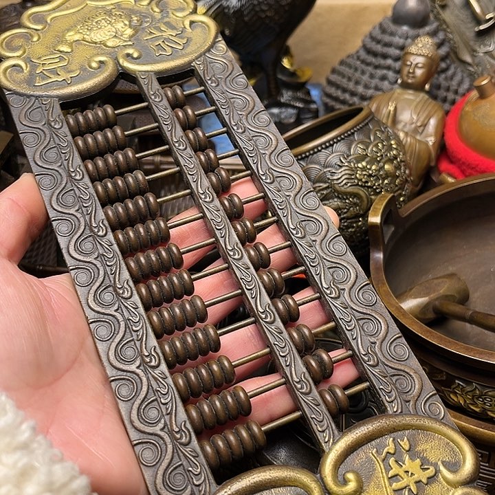 精美铜器批发档口