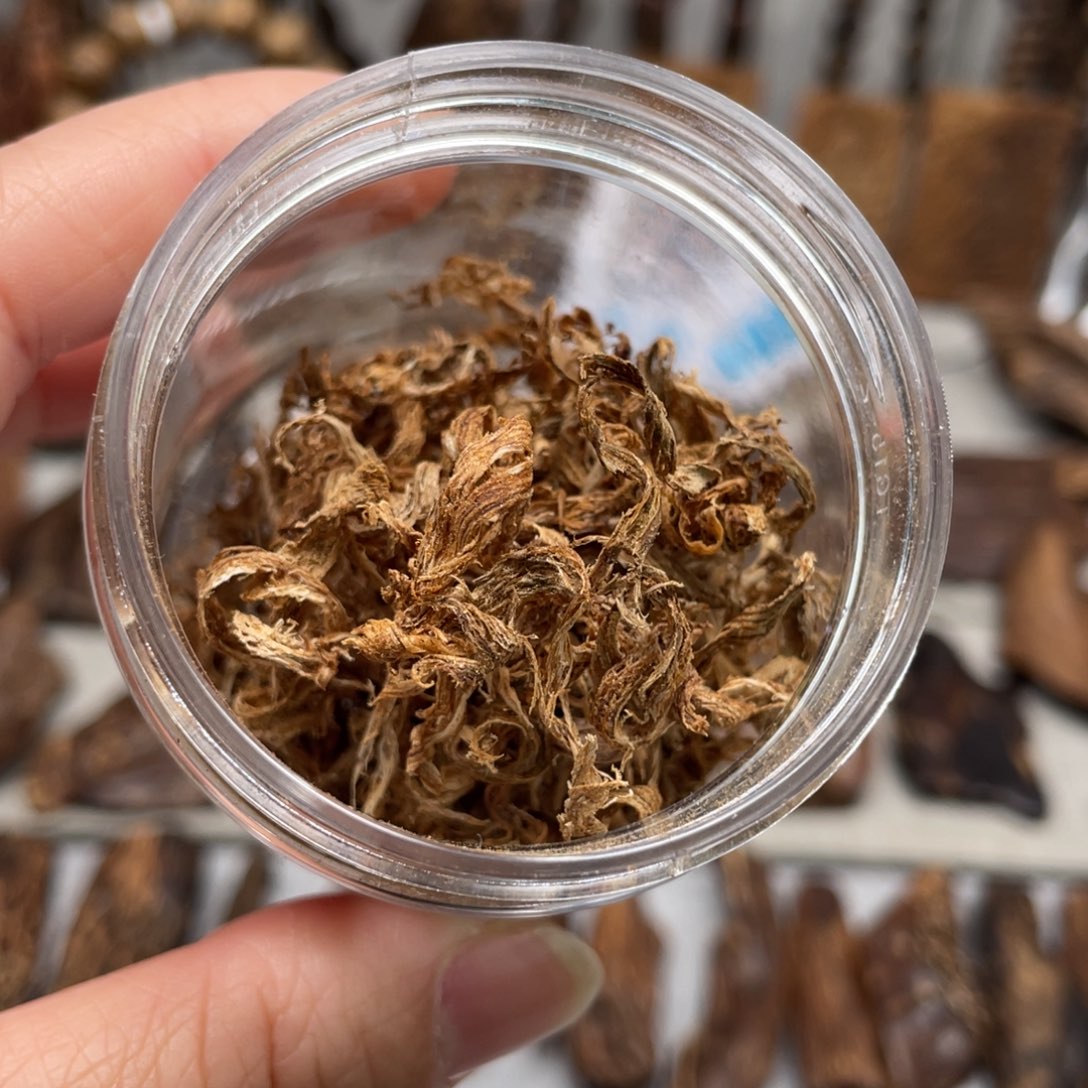 沉香碎屑沉香芽庄勾丝2克