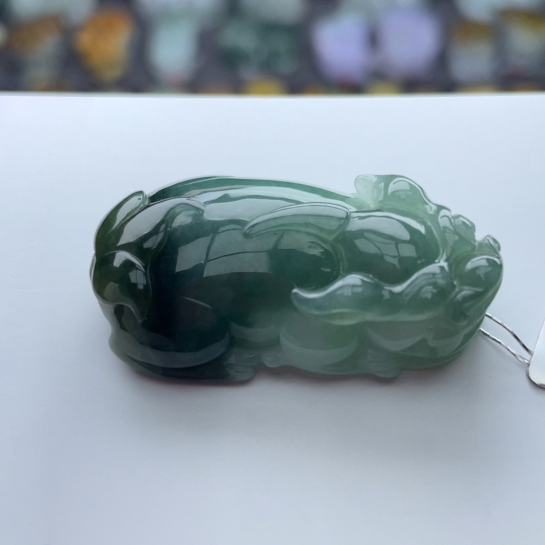 翡翠颈饰未镶嵌貔貅