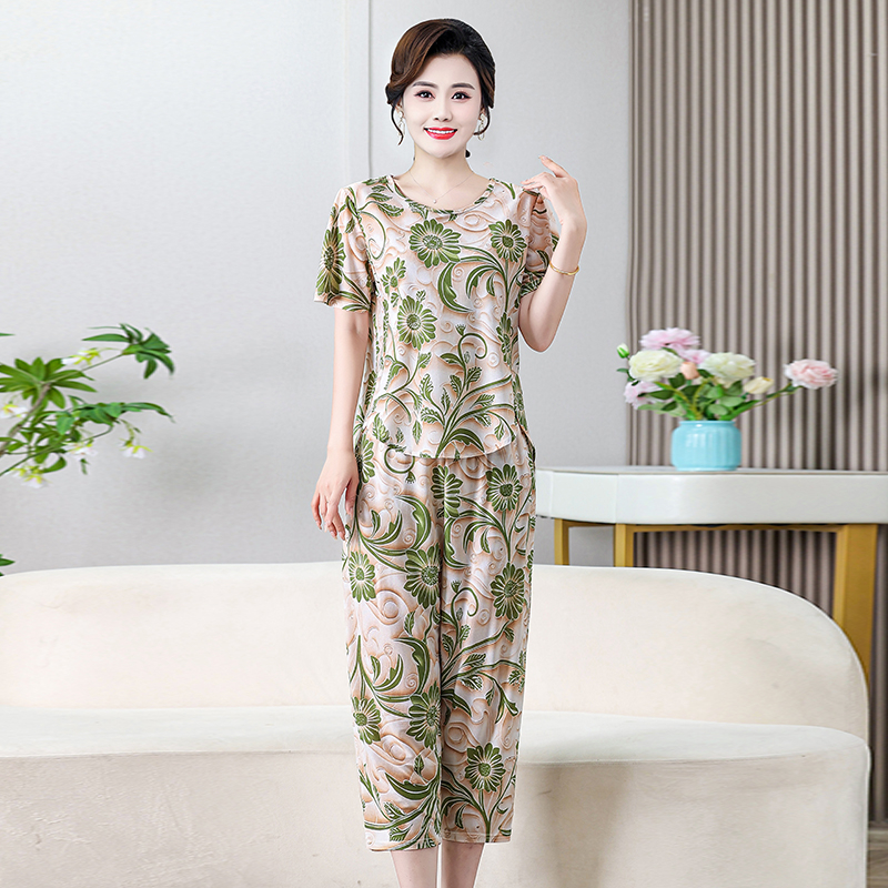 妈妈夏装新款休闲套装中老年洋气时尚短袖夏季薄款两件套
