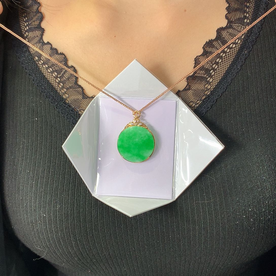 翡翠吊坠(赠链)18K金镶嵌
