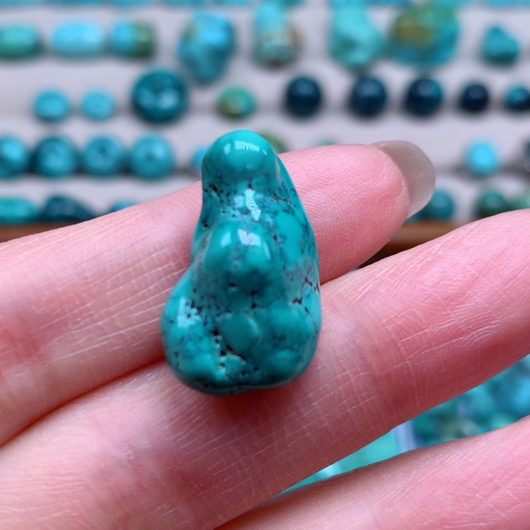 绿松石颈饰未镶嵌