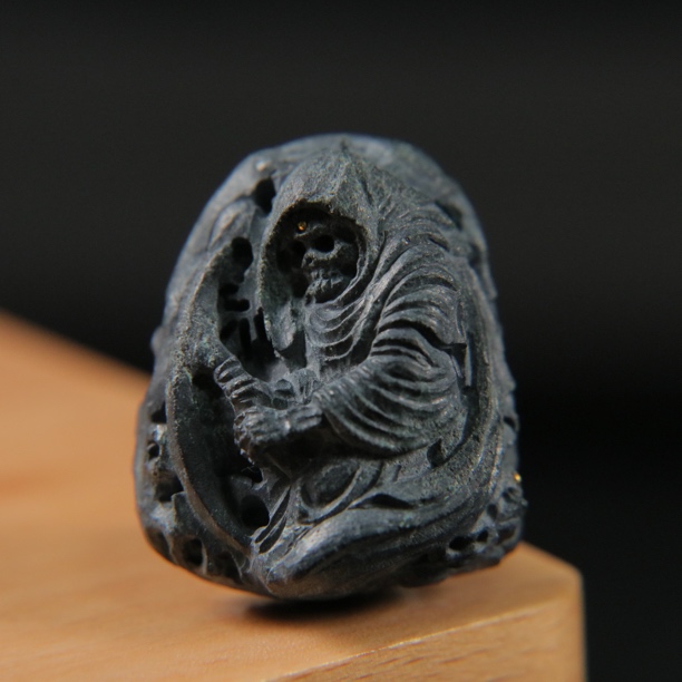 原矿绿松石雾霾蓝恶灵 尺寸22.5×27×13mm，重9.2g，哑光工