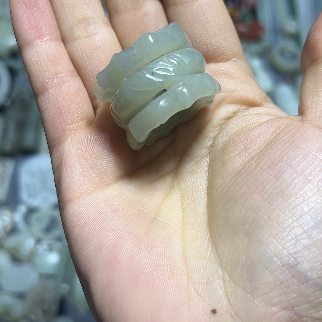 和田玉戒指未镶嵌