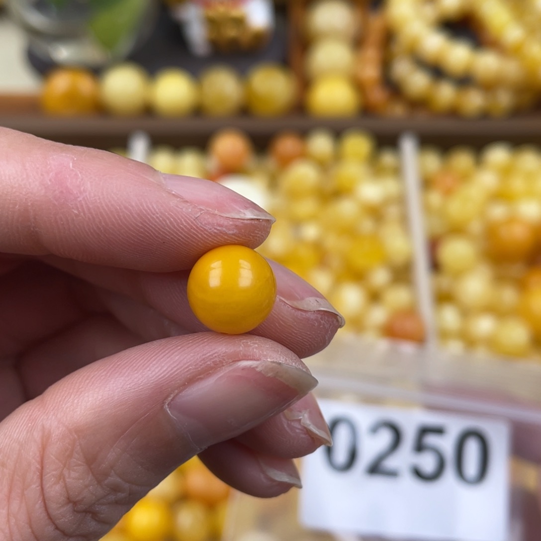 琥珀珠宝奇石未镶嵌小坑10.1