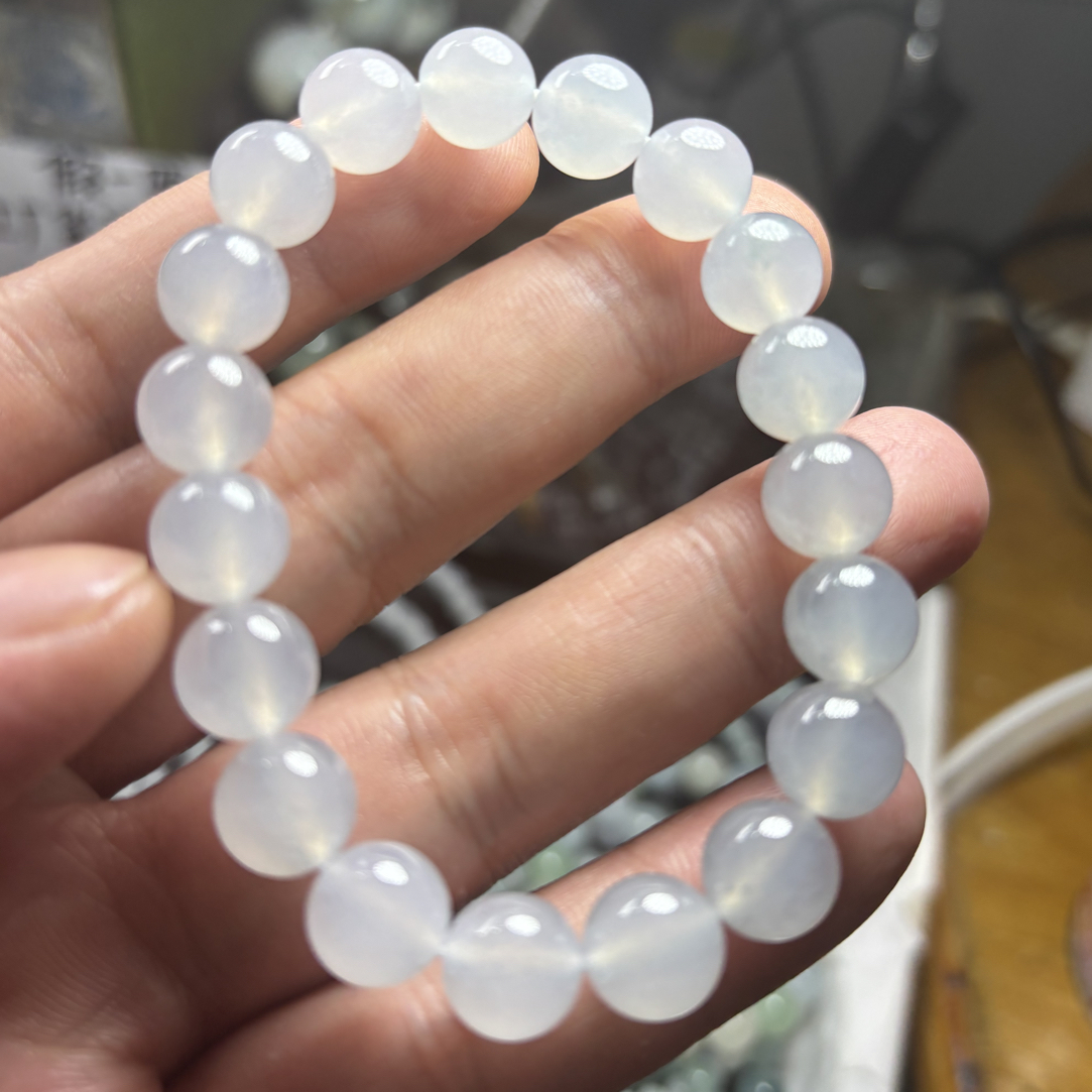 缅甸翡翠冰透淡紫卡10*19颗