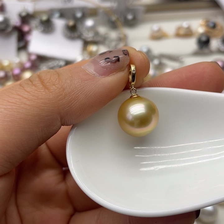 海水珍珠吊坠(不含链)18K金镶嵌