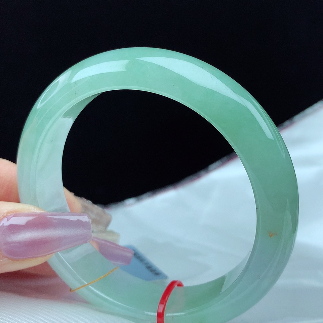 翡翠手镯未镶嵌57圈3023轮胎