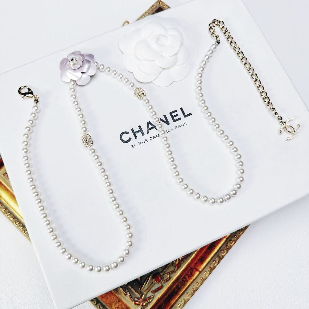 95新 Chanel/香奈儿 柚礼/香奈儿粉紫山茶花双C珍珠项链lz512453